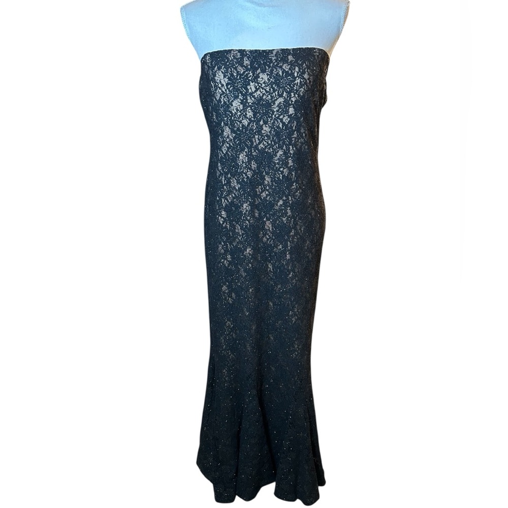 Arianna by Rachel Kaye Black Strapless Laced Mermaid Style Gown